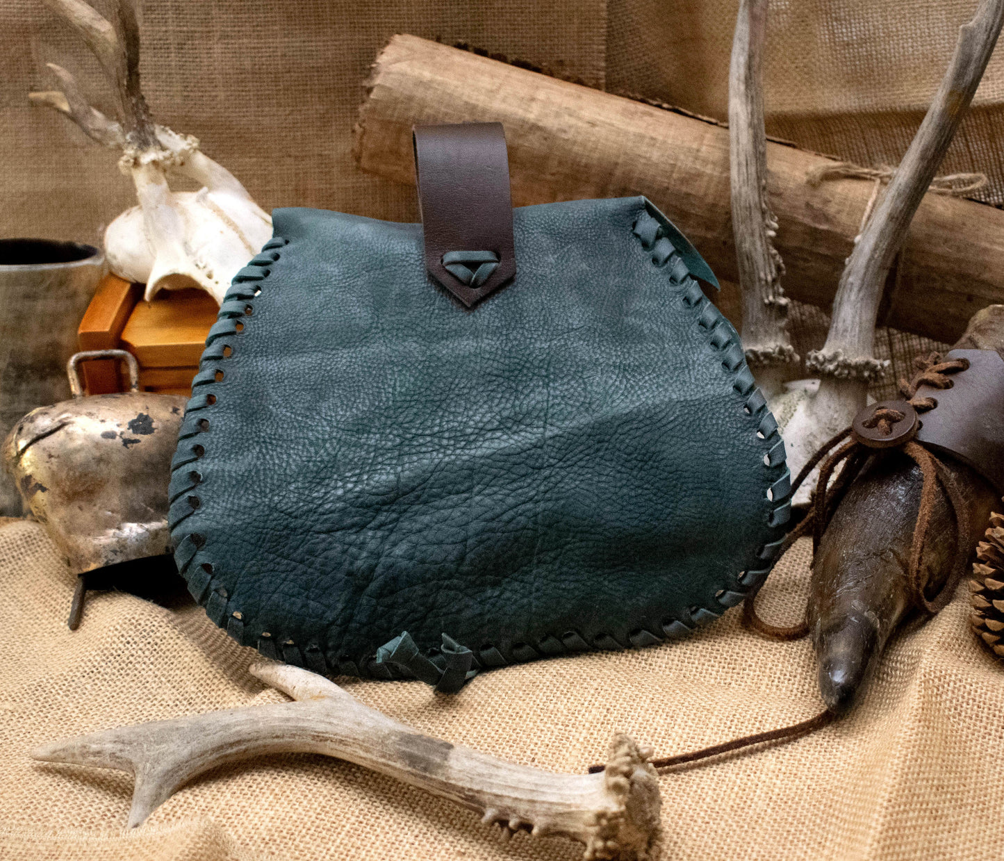 Soft Forest leaves leather pouch, ivy green belt pouch, Druid costume belt bag