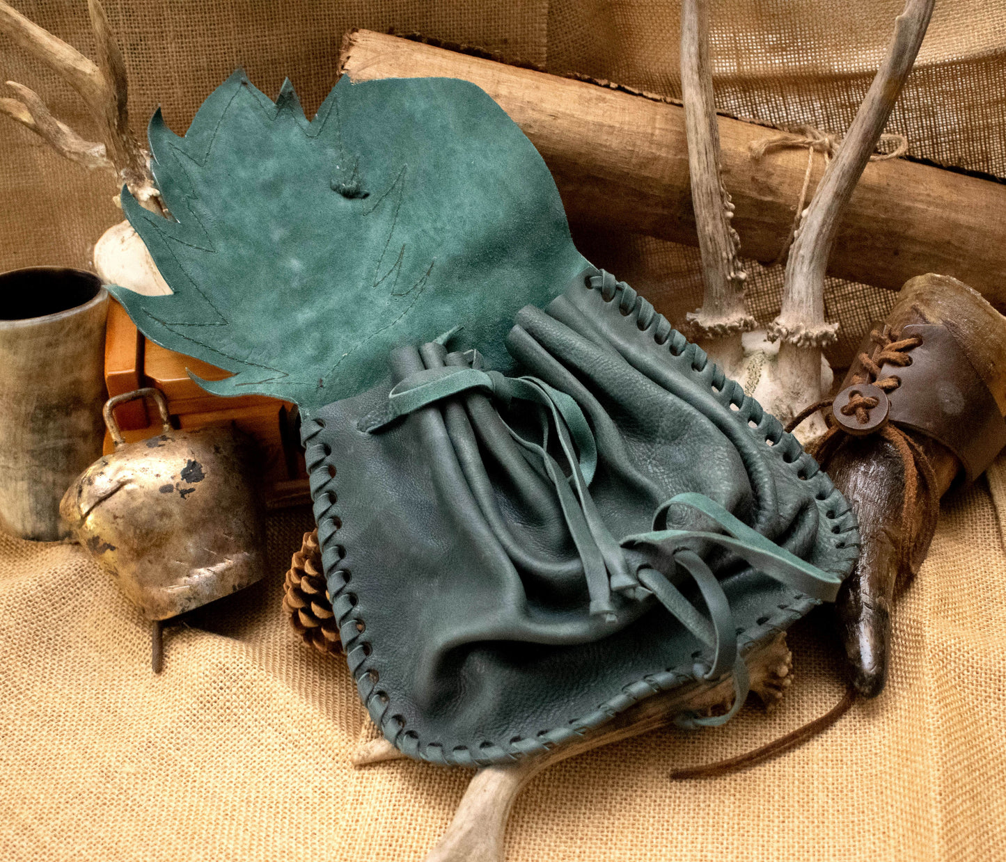 Soft Forest leaves leather pouch, ivy green belt pouch, Druid costume belt bag